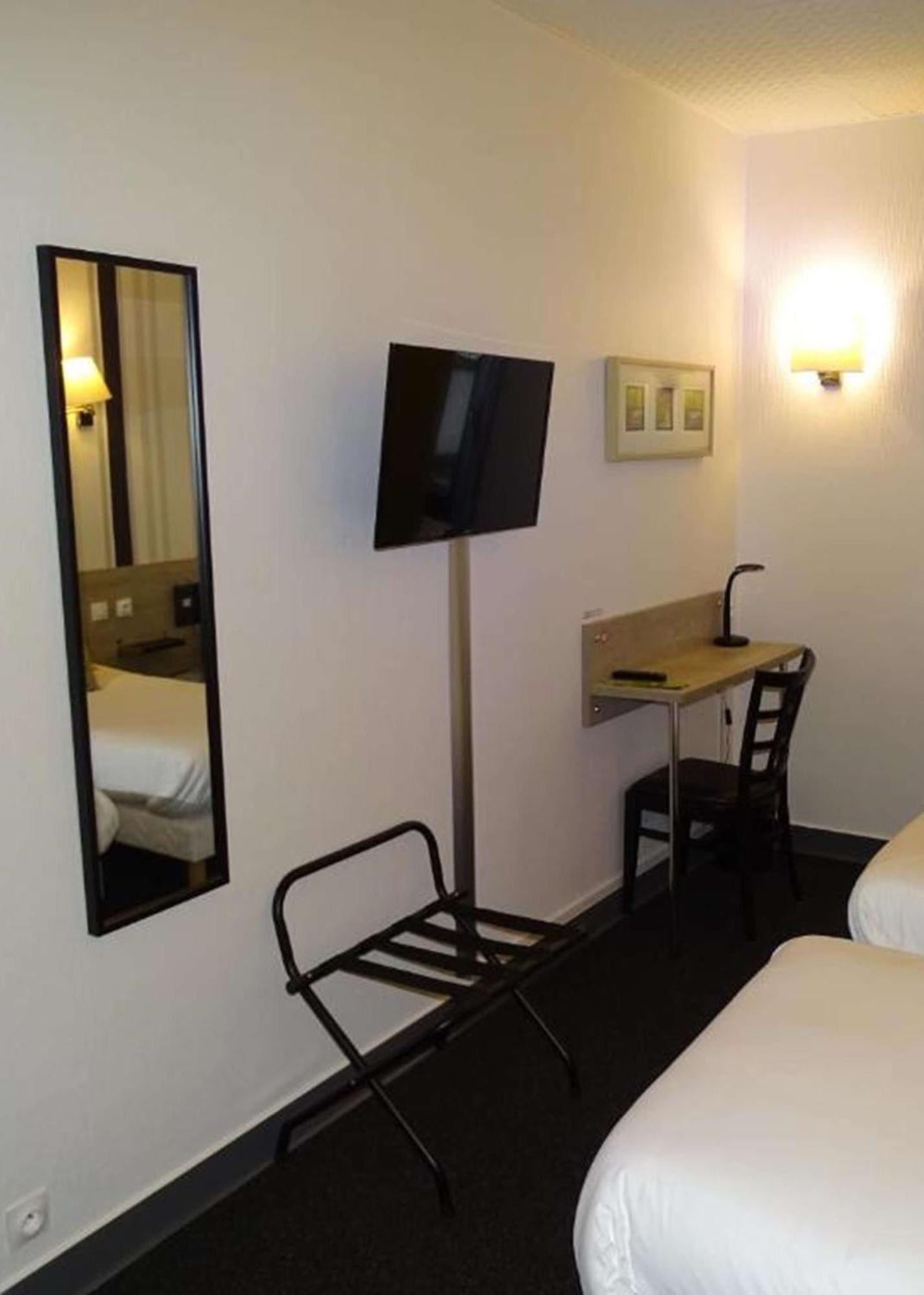 Sure Hotel By Best Western Angouleme Bagian luar foto