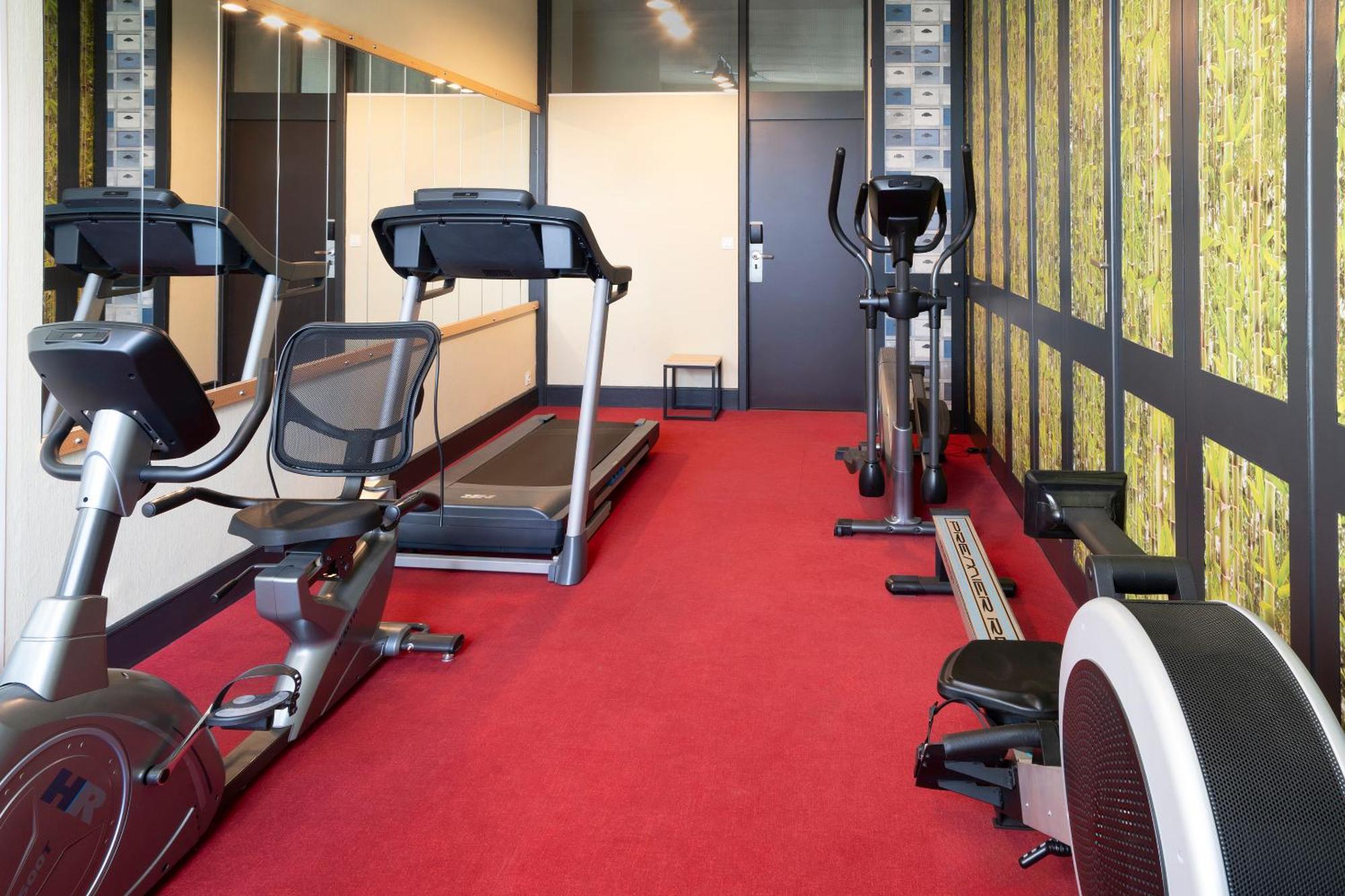 Sure Hotel By Best Western Angouleme Bagian luar foto