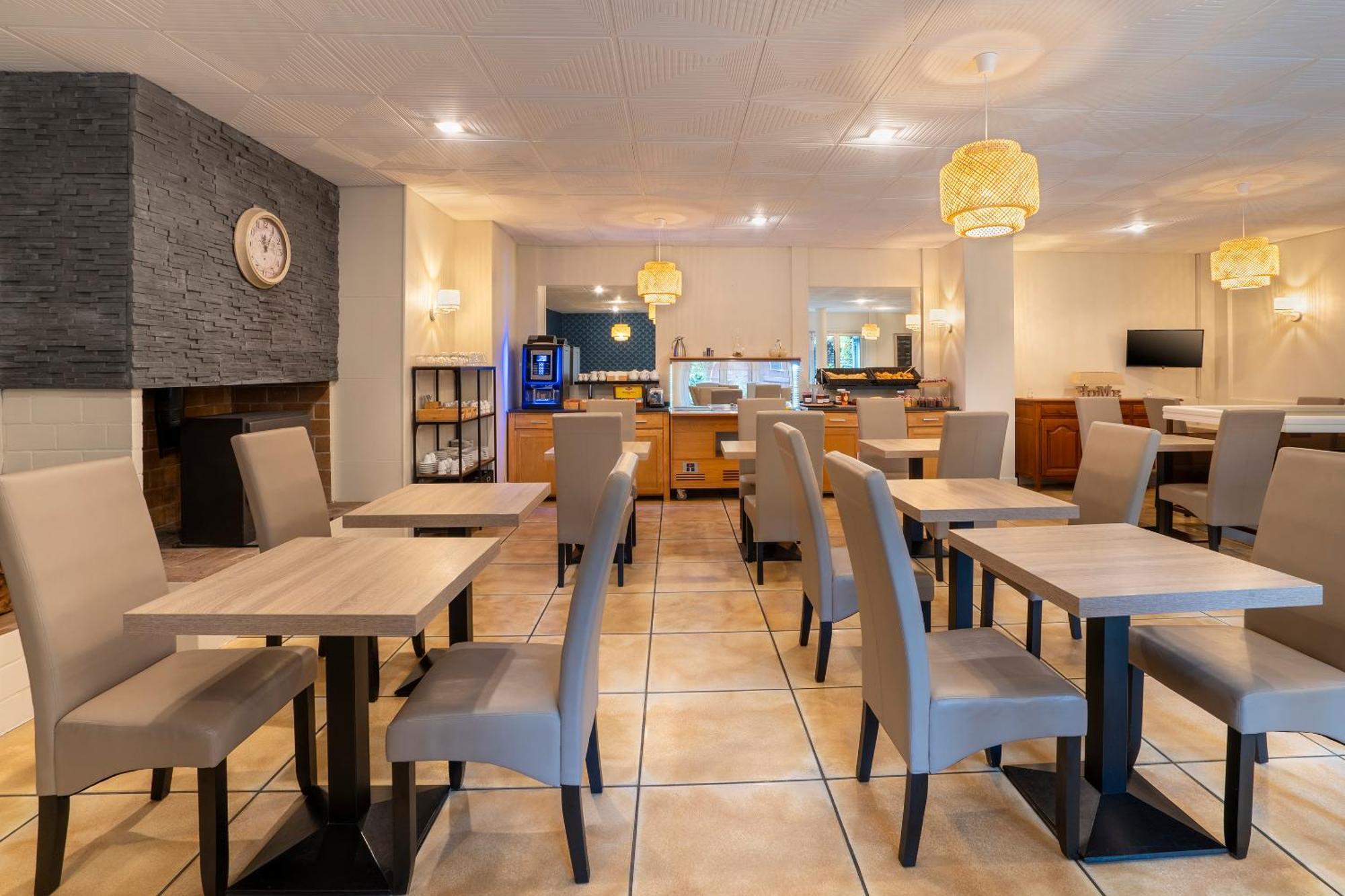 Sure Hotel By Best Western Angouleme Bagian luar foto
