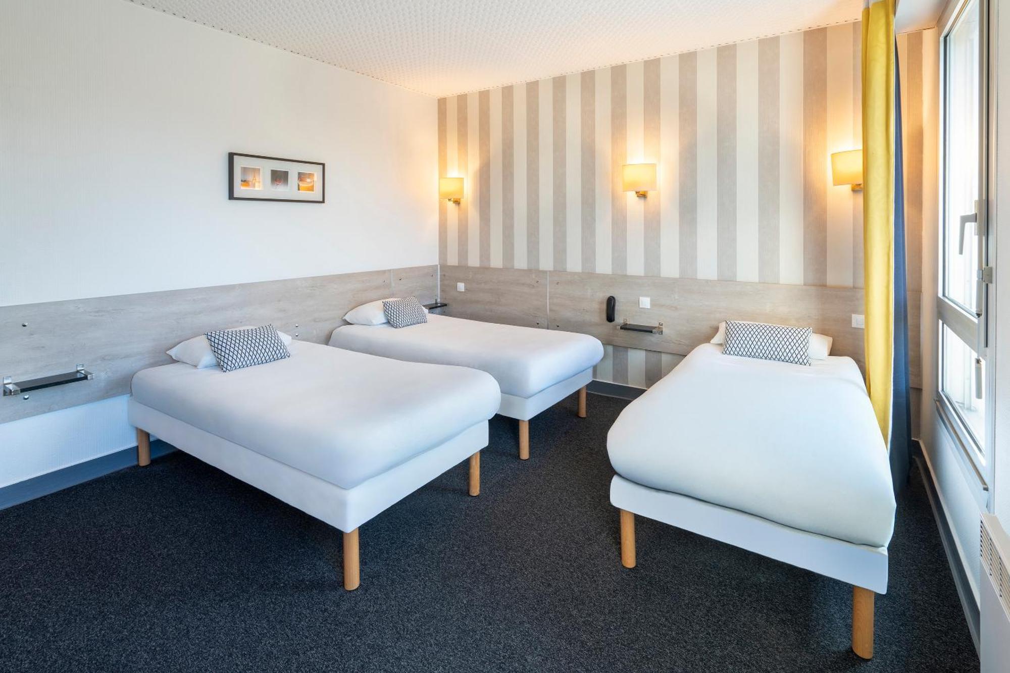Sure Hotel By Best Western Angouleme Bagian luar foto