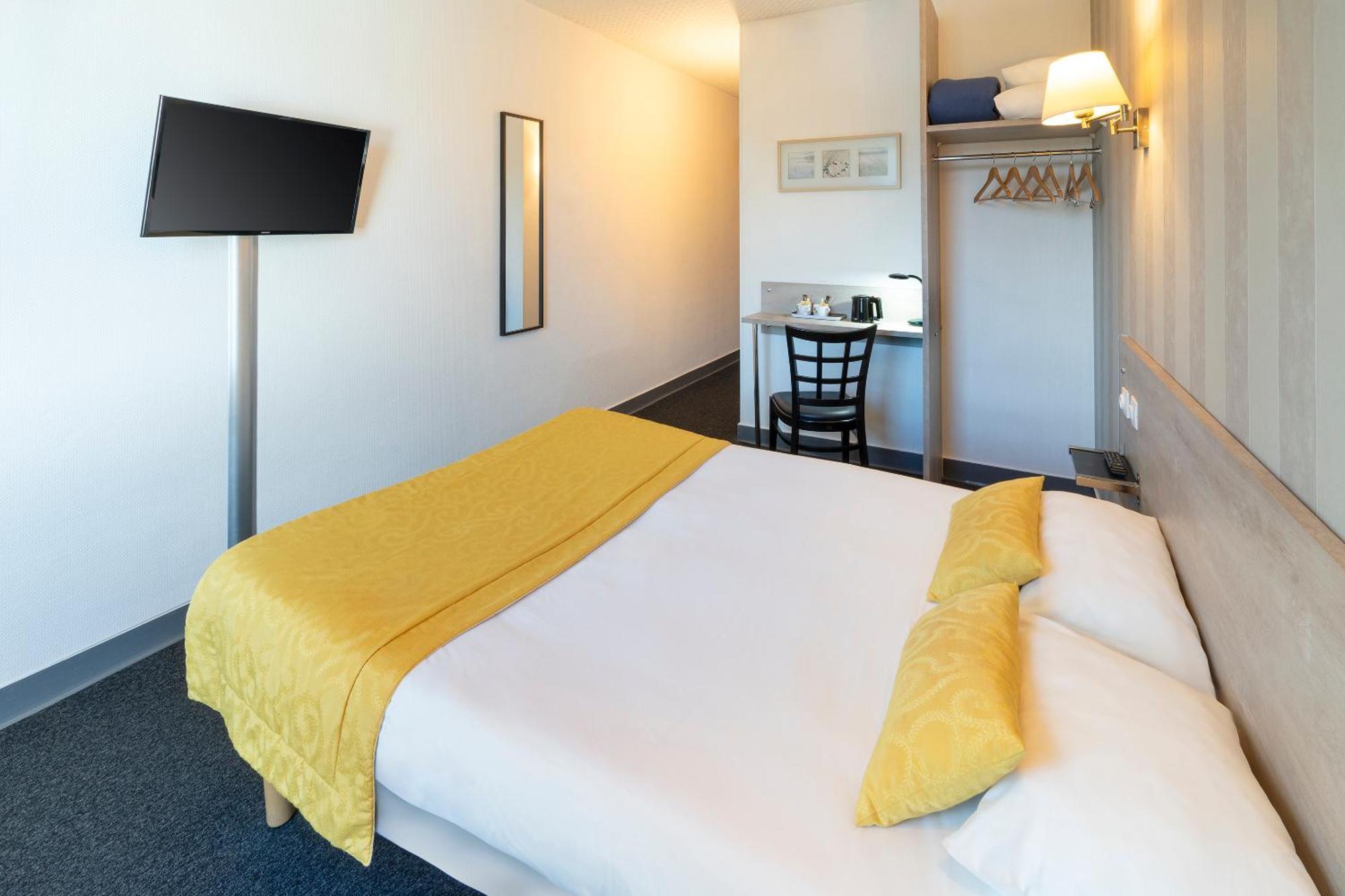 Sure Hotel By Best Western Angouleme Bagian luar foto