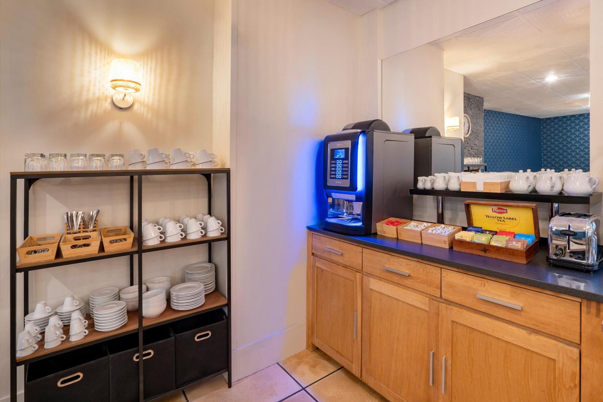 Sure Hotel By Best Western Angouleme Bagian luar foto